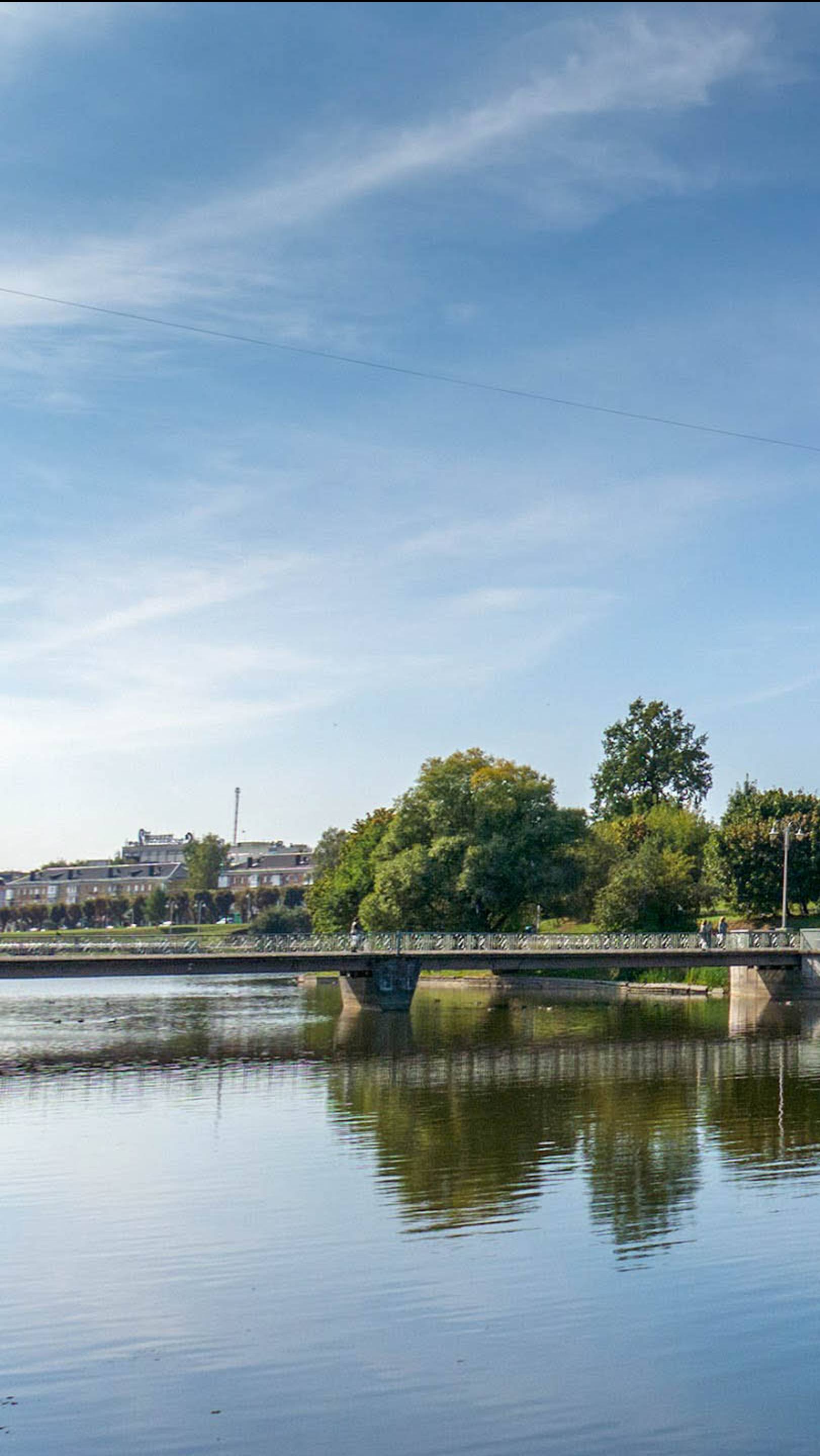 Посуточная аренда, 2-к. квартира, в самом центре города Калининграда, ул. Генерала Соммера 13. смотреть онлайн