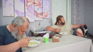 Вычерпываю воду после дождей КУШАЕМ ВКУСНЫЙ СУП С КАРТОФЕЛЕМ И СВИНИНОЙ