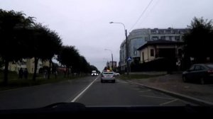#4300 /10-07-25 г./ Приехал в аптеку, припарковаться негде...