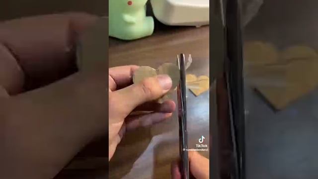 Подделка из бумаги. Сердечки