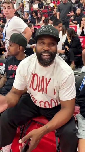 Baron Davis enjoying some Creator Cup Hoops!