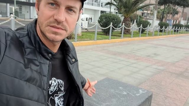 Гуляю по Лиме. Перу. Районы Barranco , Chorillos. Крест на холме смотреть онлайн