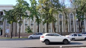 Гуляем по Бишкеку в Кыргызстане в центре города на фонтанах и по улицам города,Обзор магазина