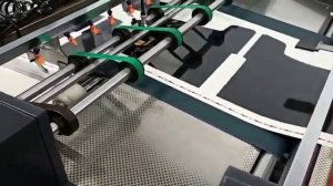 Автоматический ламинатор Super-BOND 1050: тесты на черной плашке на скорости 10 м/мин