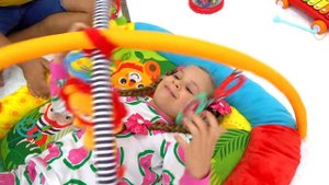 Диана и Рома Диана притворяется малышом Оливером