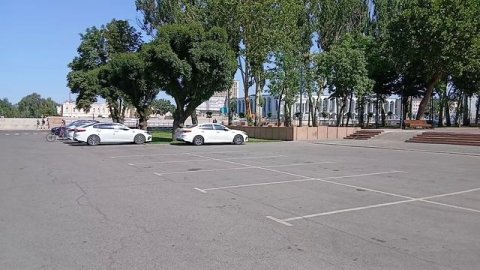 Бишкек Кыргызстан Главная площадь фонтаны, белый дом,статуя монументы,памятник,исторический город