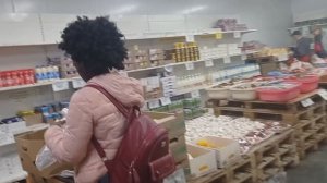 Светофор🚦Здесь Оживлённо! Толпы людей покупают Продукты Дешевле✅Обзор магазина