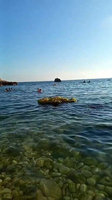 Голубая бухта Севастополь сегодня #music #релакс смотреть онлайн