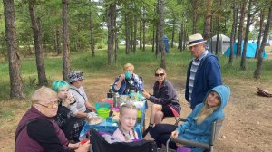 Пенсионеры и Компания в Б. Голоустном.