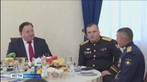 Глава Ингушетии встретился с выпускниками ведущих военных вузов страны