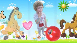 Милка-наездница. Активные игры Миланы с папой на природе.