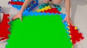 Мисс Кэйти и Мистер Макс (Miss Katy) Кэти и Макс строят игровые домики