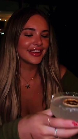 Элегантность в каждом жесте.✨