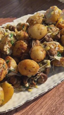 Молодая картошечка 🥔с грибами в аэрогриле Demiand