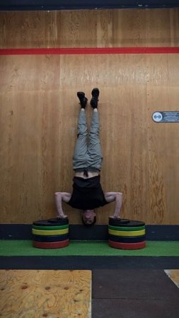 Один из лучших способов укрепить плечи и развить силу рук.