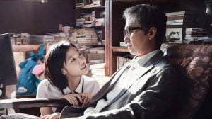 70-ЛЕТНИЙ гений ВЛЮБИЛСЯ в 17-ЛЕТНЮЮ! ШОКИРУЮЩАЯ РАЗВЯЗКА! | КРАТКИЙ ПЕРЕСКАЗ ФИЛЬМА