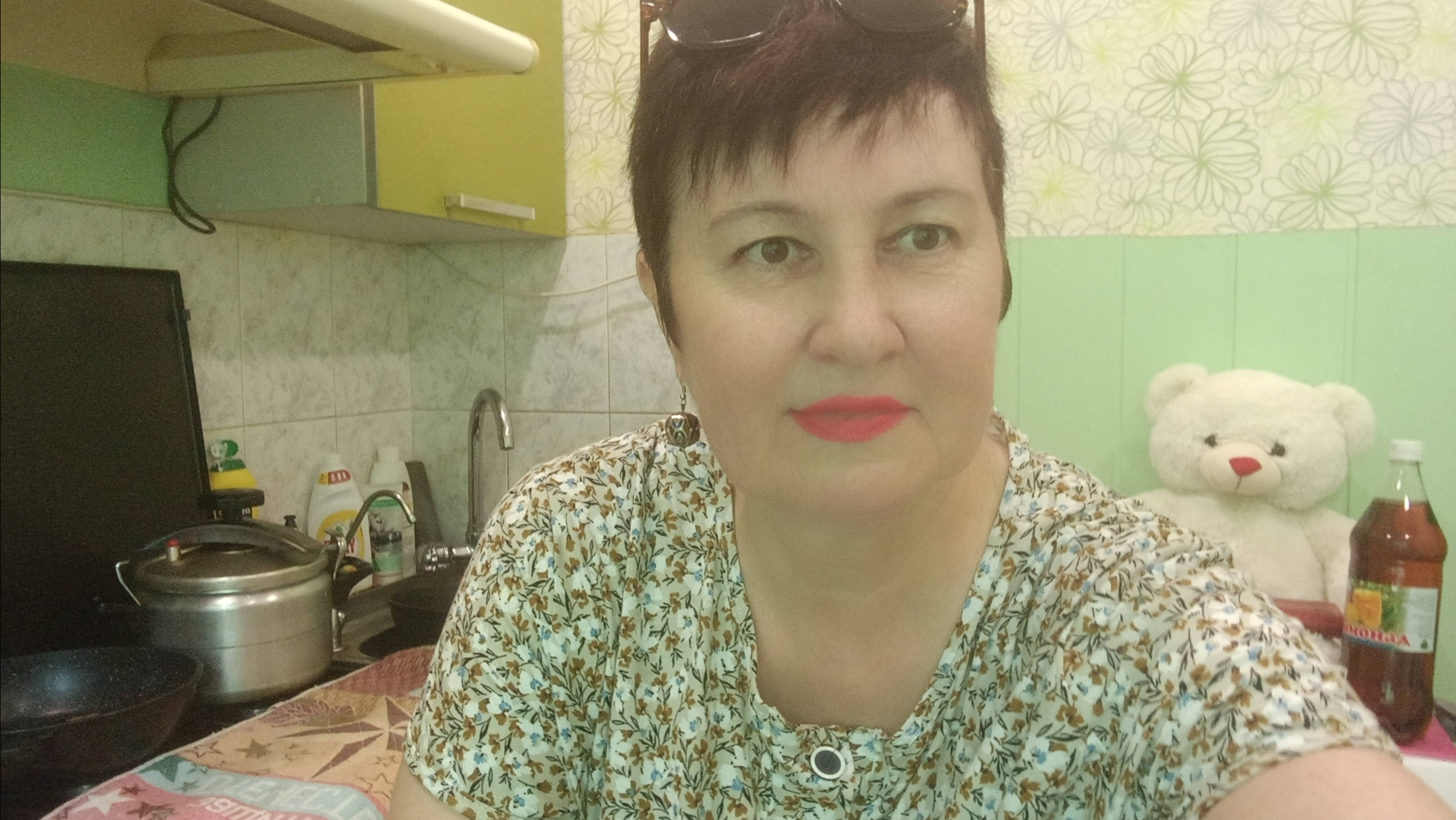 Давайте поговорим о Жизни.
Нарядилась я в новое платье 👗 и Радуюсь