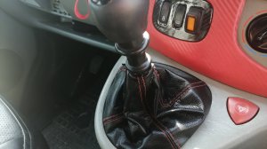 Чехол ручки кпп на renault trafic