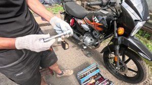 Стандартное ТО простого мотоцикла, на примере индийского TVS HLX 150X. Часть 1. Замена масла.