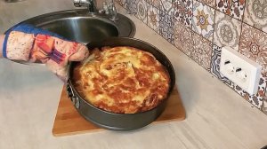 Вкусный сытный пирог без замеса теста.