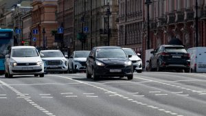 Ямы, колеи и трещины: прокуратура потребовала отремонтировать дороги в центре Петербурга