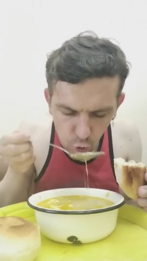 Обжор рыбный суп, с пирожками с мясом