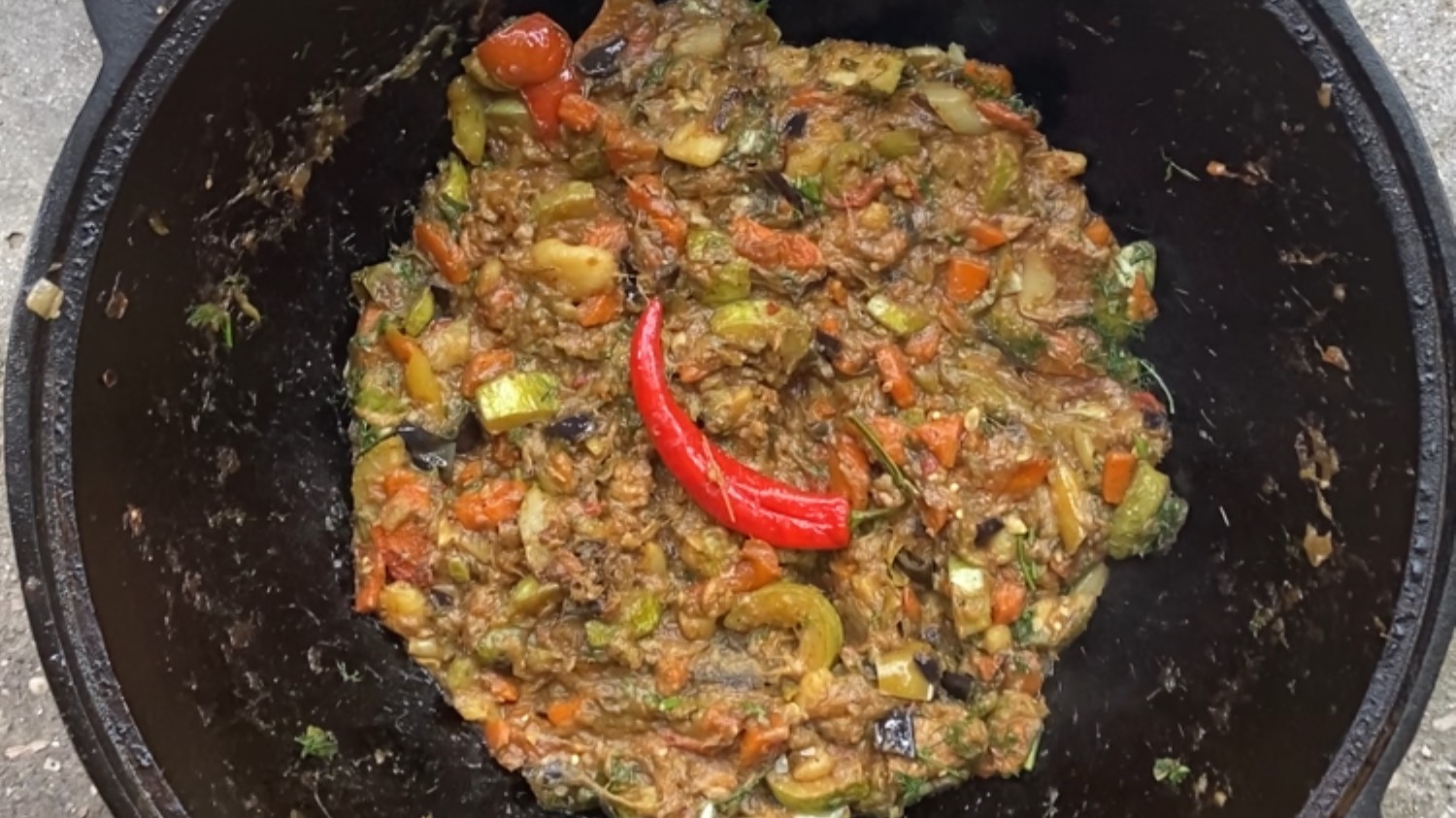 АЗУ в КАЗАНЕ вкусный и простой рецепт. #АЗУ #Казанмангал #вкуснаяеда #еданаогне