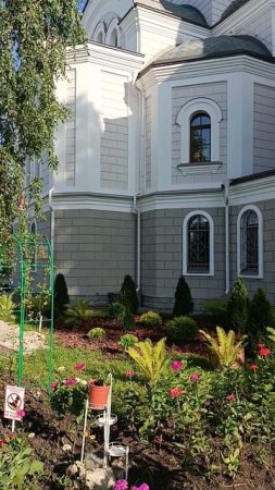 Храм Космы и Дамиана. После вечерней на Петра и Павла.