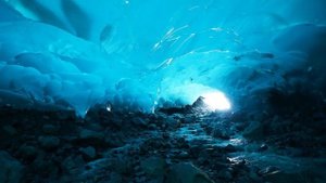Ледниковые пещеры Менденхолла — Сияющие глубины Аляски
