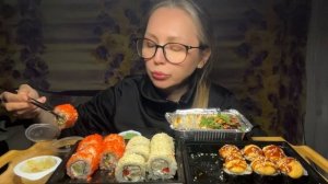 МУКБАНГ РОЛЛЫ🍣СУШИ 🍱