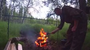 Рыбалка на севере, ловим хариуса около лесной избушки. Что ещё мы готовим из хариуса.