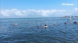 Анапа сегодня 12 июля 2025. Пляж Высокий Берег. Чёрное море. Отдых и погода в Анапе сейчас