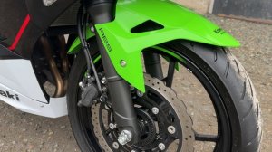 Видео запуска Kawasaki Ninja 400 R