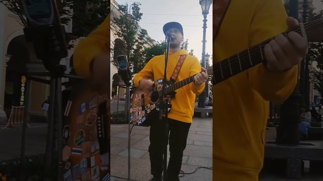 "Судьбы других людей". МОРЕВНУТРИ. Поёт свою песню. Невский проспект Санкт-Петербург. Чисто Питер.