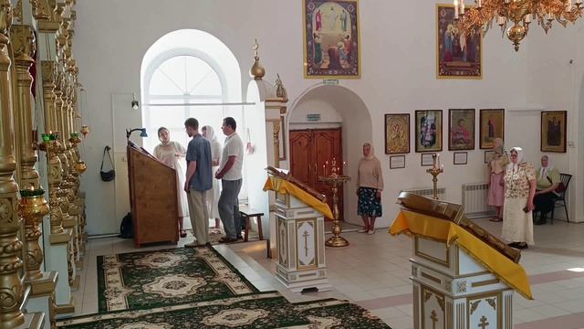 Богослужение в праздник Петра и Павла