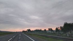 🌅 Преобразит заря Смолу в луч янтаря 💫
В ручьях воскреснет Апрель! ✨💧