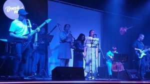 Концерт группы "Незримые комнаты" в "Джой пабе"