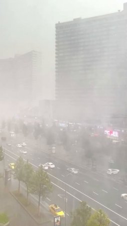 🌧️Мощный ливень с градом дошел до Москвы🌧️