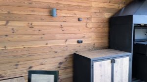 Роскошная мангальная зона с мебелью в беседке от компании Bbq-zone69.ru