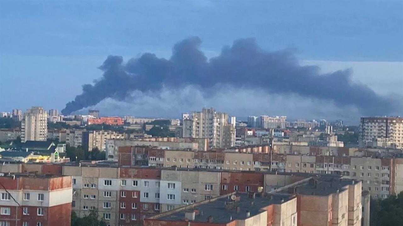 Российские силы нанесли новые массированные удары по украинским военным объектам