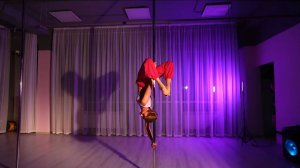 Pole dance, тренер Артемова Олеся, школа танцев "Браво!"