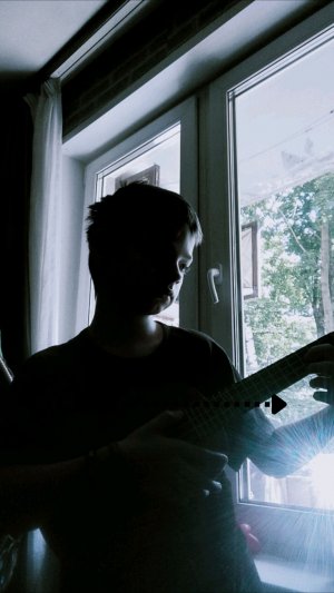 играем на укулеле