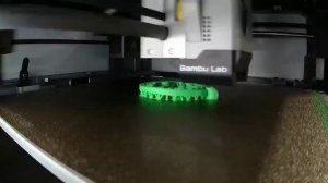 3D-печатная механическая елочная игрушка