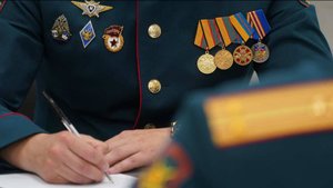 Путин внес изменения в правила ношения военной формы для офицеров