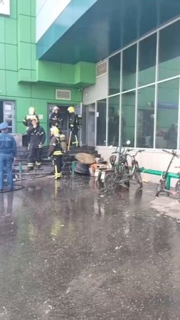 🔥В ТЦ на Бирюлевской улице произошел пожар в кафе🔥