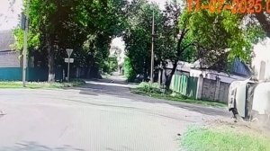 Момент аварии с маршруткой в городе Енакиево