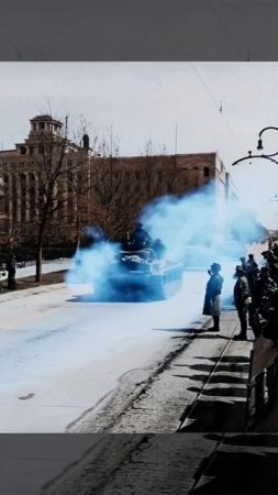 Повернуть историю "назад" ... на Берлин ... (аниме фото ...)