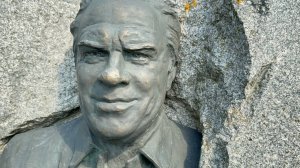 ВСЯ ЗАРОСШАЯ... могила советского киноактёра Ивана Рыжова🙏ПЕРЕПЕЧИНСКОЕ КЛАДБИЩЕ. 07.25.