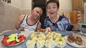 Мукбанг обмыли новые КУПАЛЬНИКИ) ОГРОМНЫЕ домашние хинкали на ужин, САМИ приготовили, сами СОЖРАЛИ)