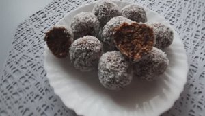 Полезное лакомство...Орехи с черносливом.